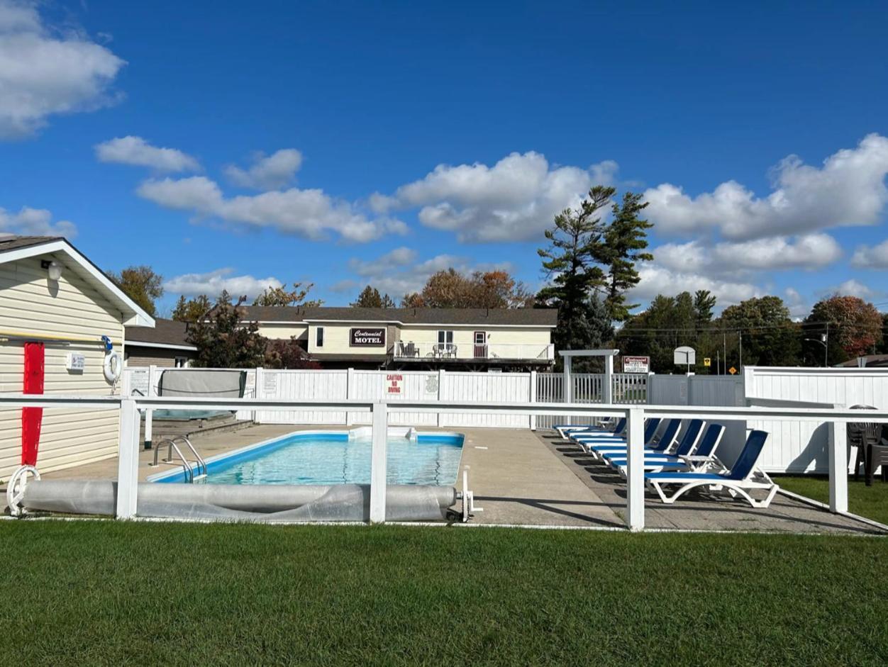 Centennial Motel Sauble Beach Dış mekan fotoğraf
